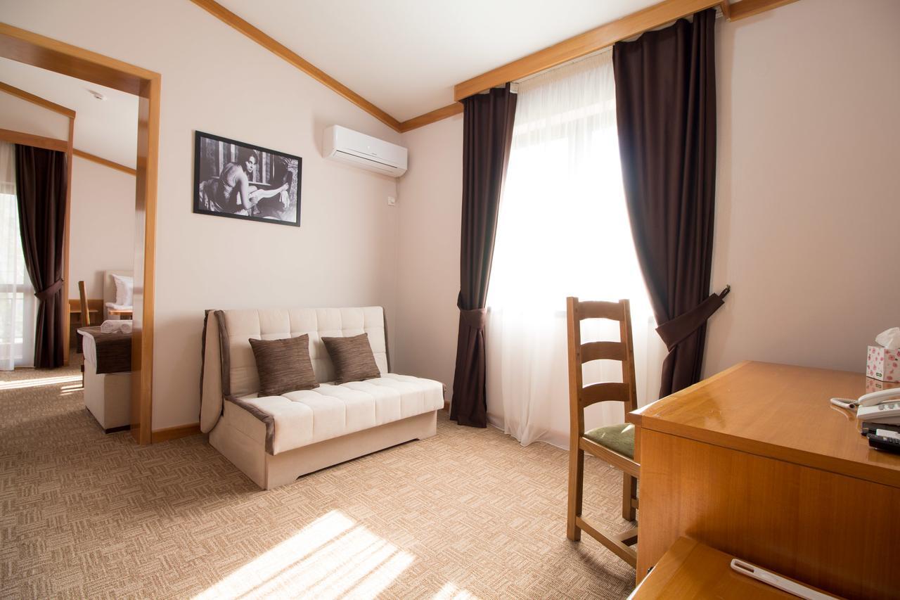 Hotel Yugoslavia Никшич Экстерьер фото