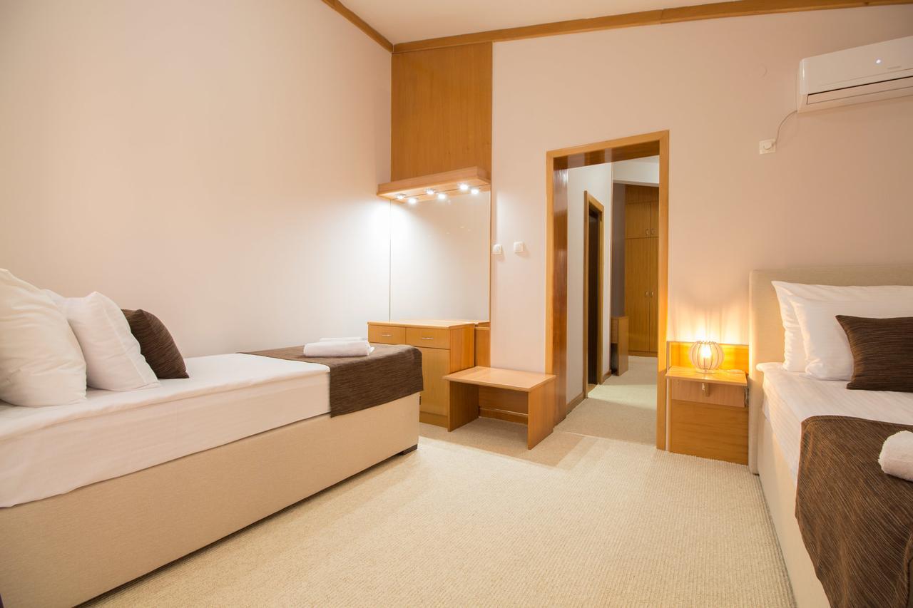 Hotel Yugoslavia Никшич Экстерьер фото