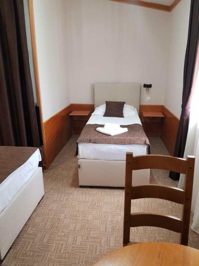 Hotel Yugoslavia Никшич Экстерьер фото
